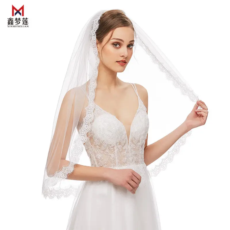 90cm Single Layer Bridal Veil with Metal Hair Comb - Image 6