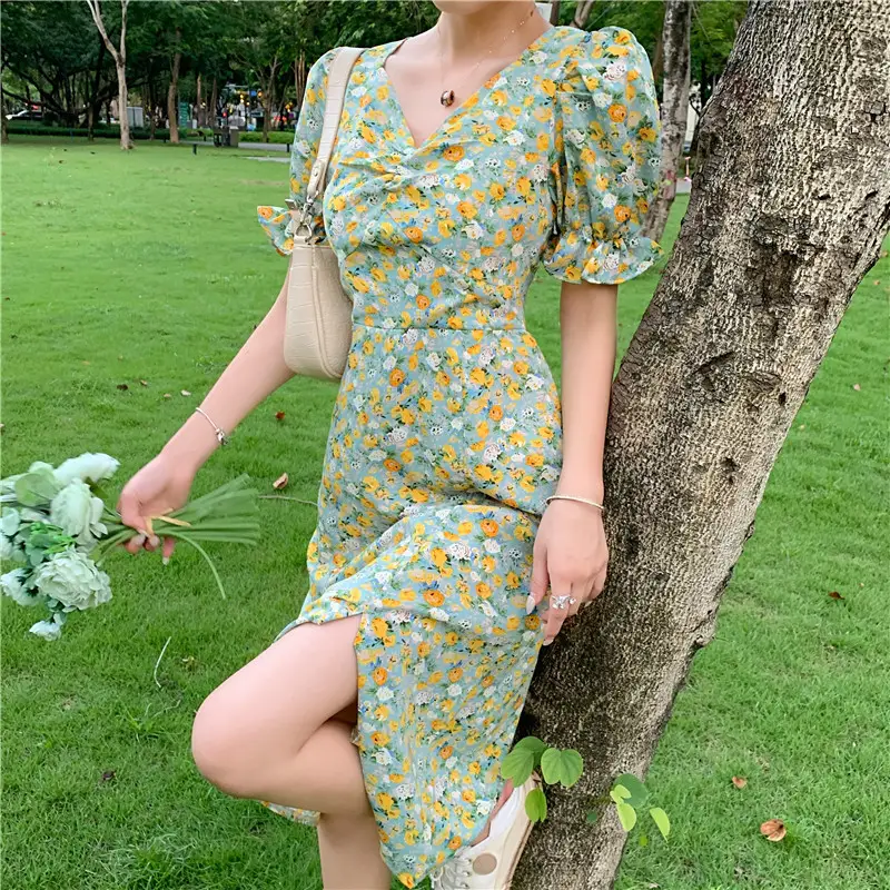 2021 French Style Floral V-Neck Bubble Sleeve Dress — feature 13