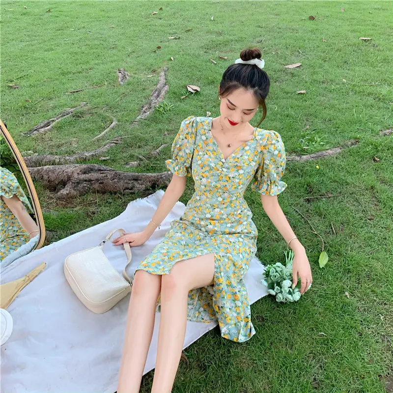 2021 French Style Floral V-Neck Bubble Sleeve Dress — feature 17