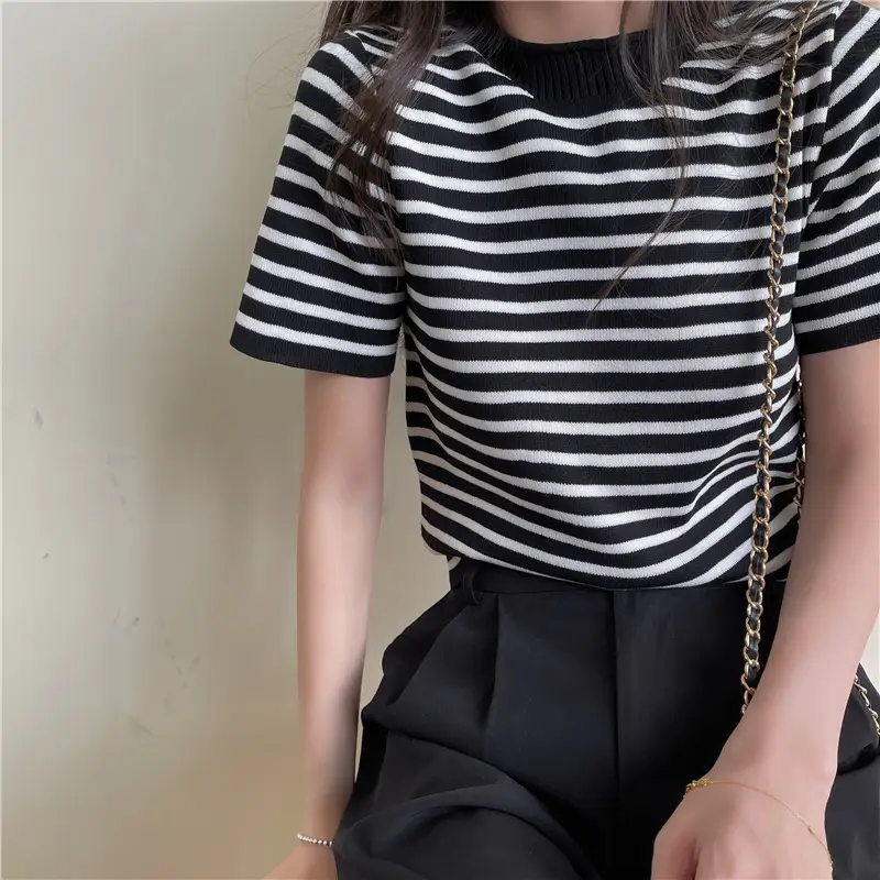 Women Striped Knitted Shirt Short Sleeve Crewneck Black White — feature 1