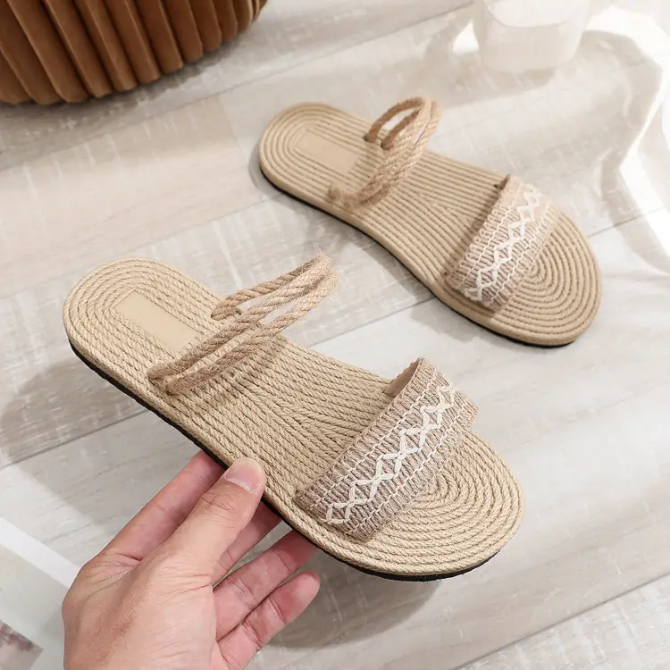 Summer new fashion simple flat shoes imitation straw fashion women's slip-on outdoor beach casual sandals - Image 4