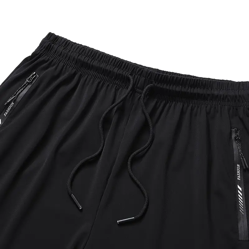 Men Black Warp Knit Cropped Sports Pants Medium