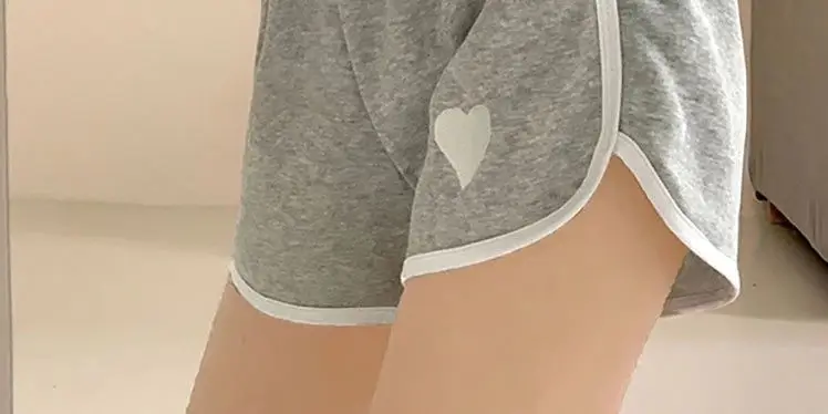 White Heart Korean Style Running Shorts 2022 — feature 17