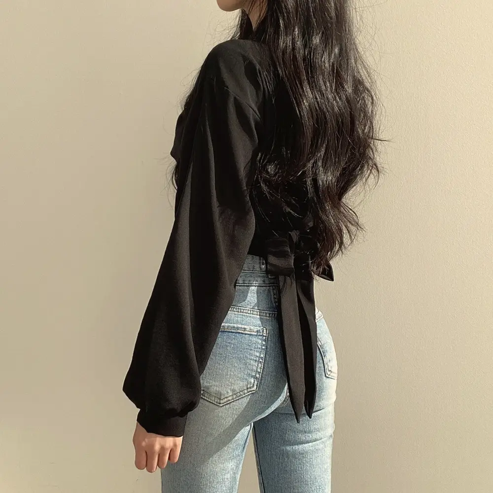 Women Black Tie Back Short Shirt Top with High Waist Jeans - Image 5