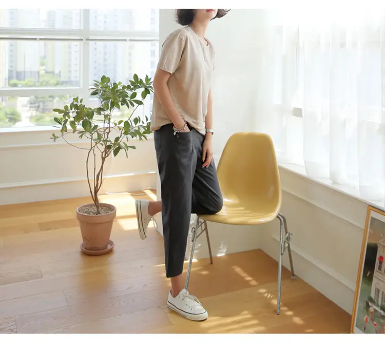 Linen Linen V-Neck T-Shirt Lavender — feature 14