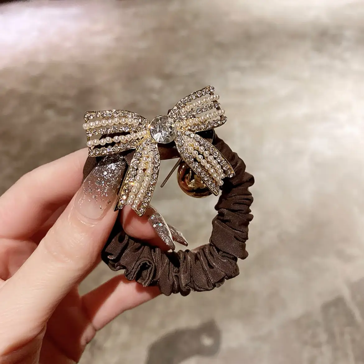 Black Pearl Bow Hair Tie for Women - Image 2