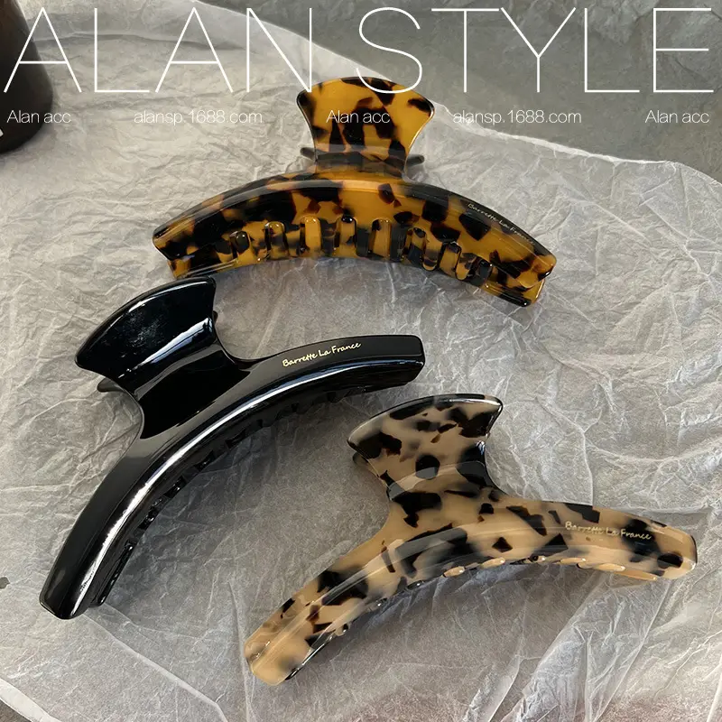 Leopard Print Curved Hair Clip for Women Men — feature 9