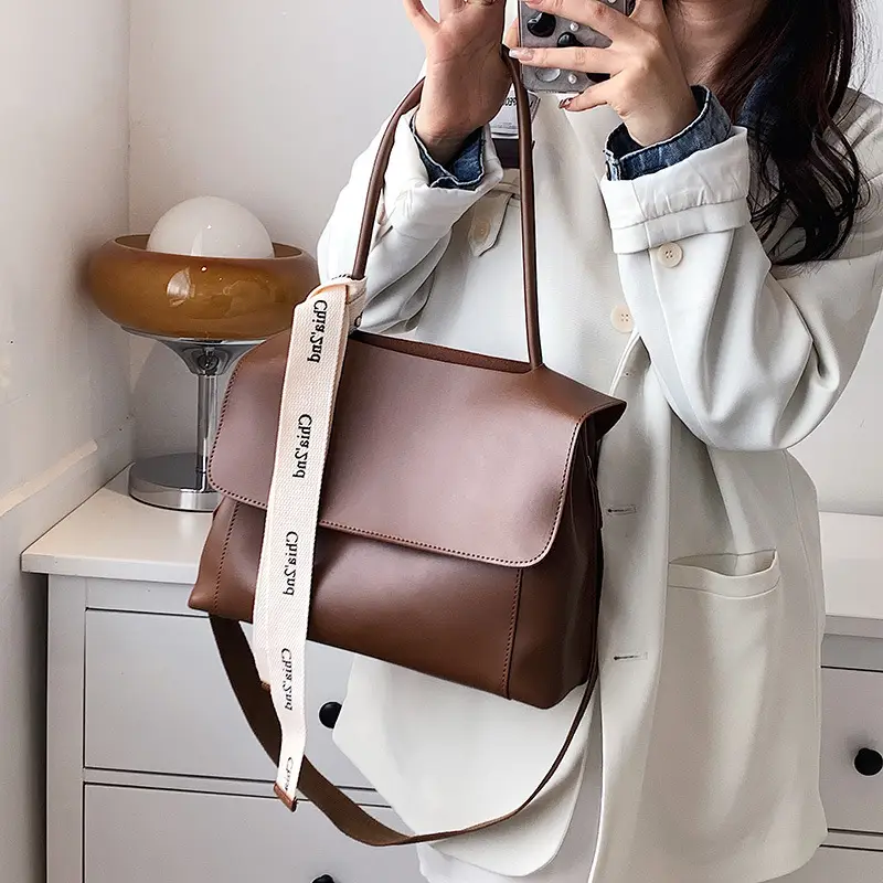 Women's Large Capacity Pure Leather Crossbody Bag Brown White - Image 4