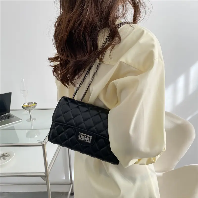 Black Quilted Chain Shoulder Bag for Women - Image 5