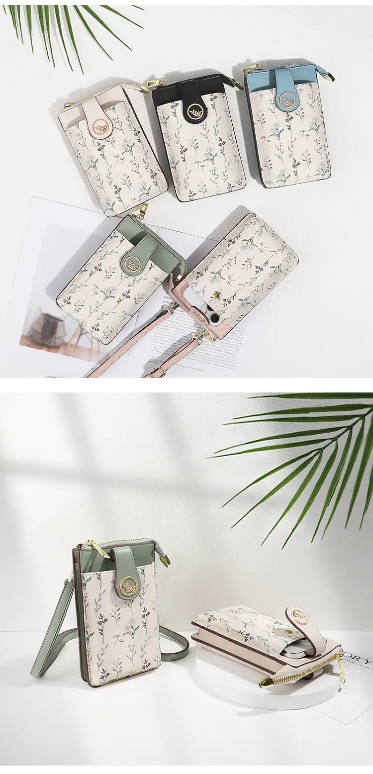 Mobile Phone Coin Bag with Dalmatian Print Brown Leather — feature 9