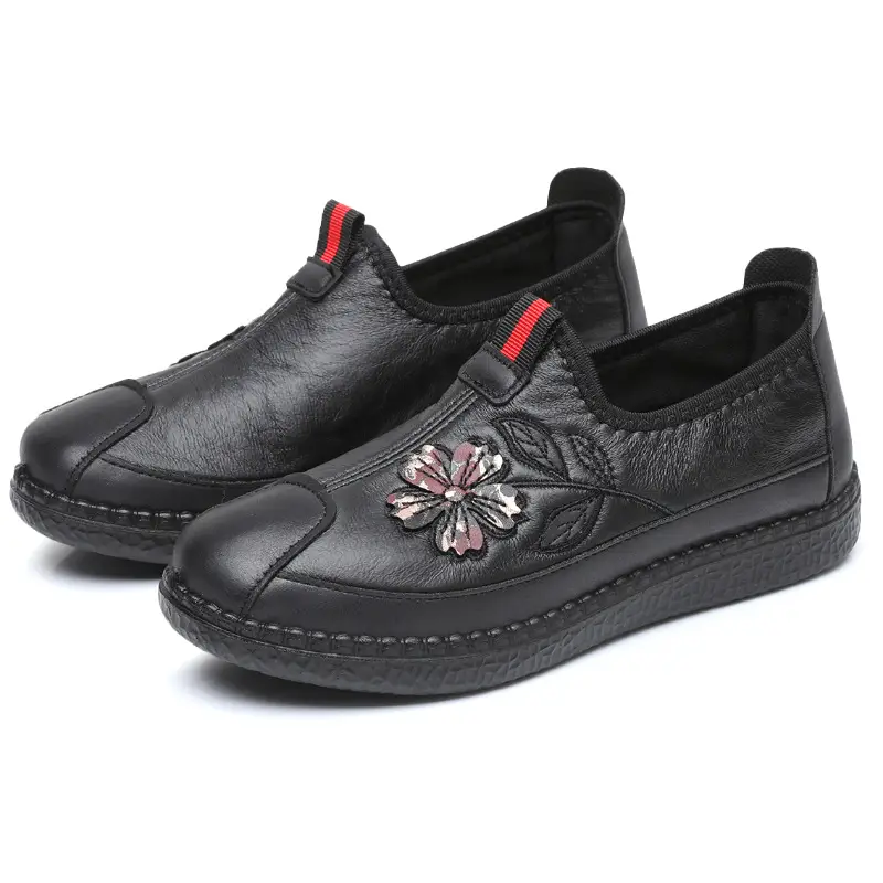 2026 Spring and Autumn Women's Single Shoes Non-Slip Soft Sole Wear-Resistant Casual Slip-On Shoes for Middle-Aged and Elderly Mothers Wear-Resistant Non-Slip