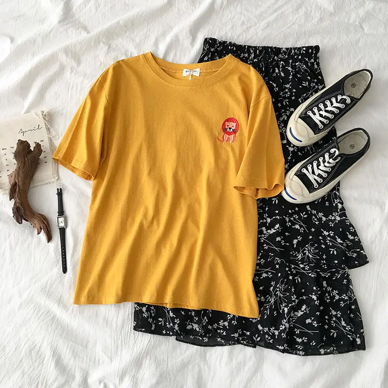 Women Grey T-Shirt with Cat Embroidery Summer Casual Wear - Image 6