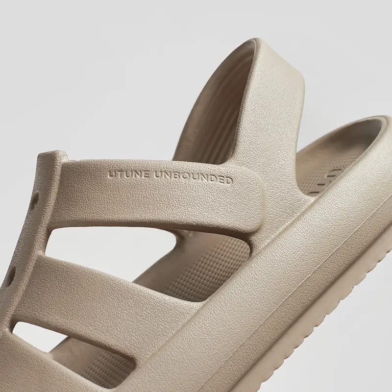 Women's Sandals 2025 Summer New Roman Shoes Closed-Toe Thick-Soled Clogs with Cushioning, Suitable for Outdoor Wear, Non-Slip