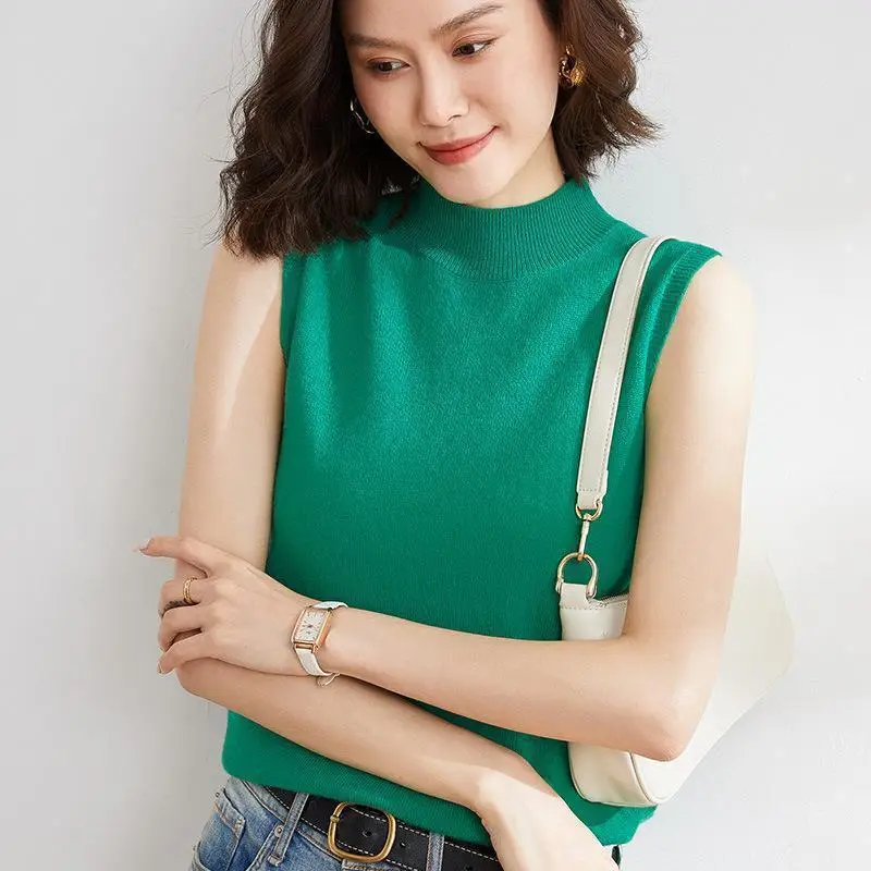 Women's Orange Sleeveless Knit Pullover Top - Image 2