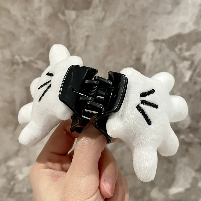 Cute White Cat Clip for Women's Hand and Head - Image 3