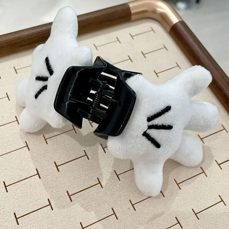Cute White Cat Clip for Women's Hand and Head — feature 2