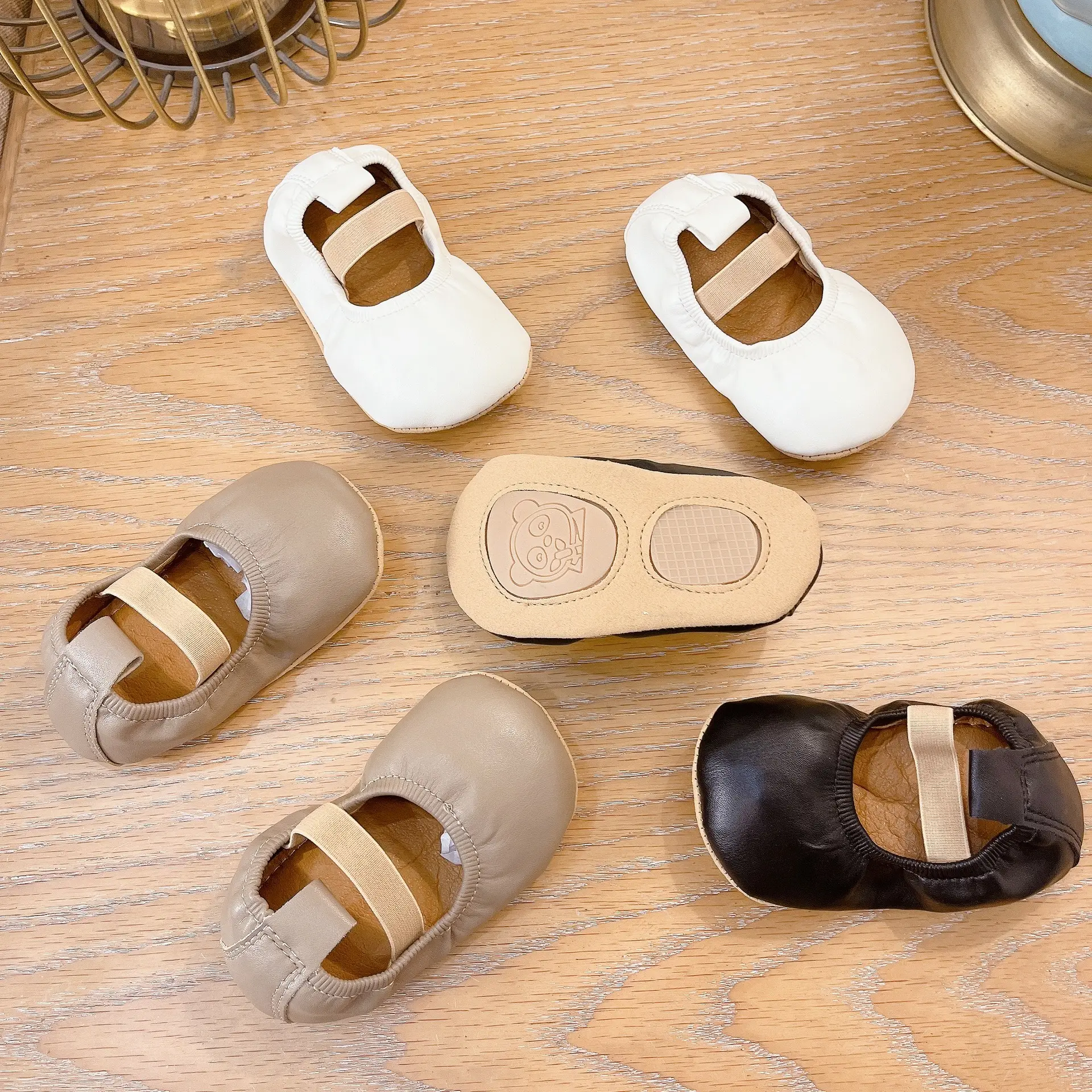Baby Slip-On Shoes White Black Brown Non-Slip Soft Sole 0-2Y — feature 1