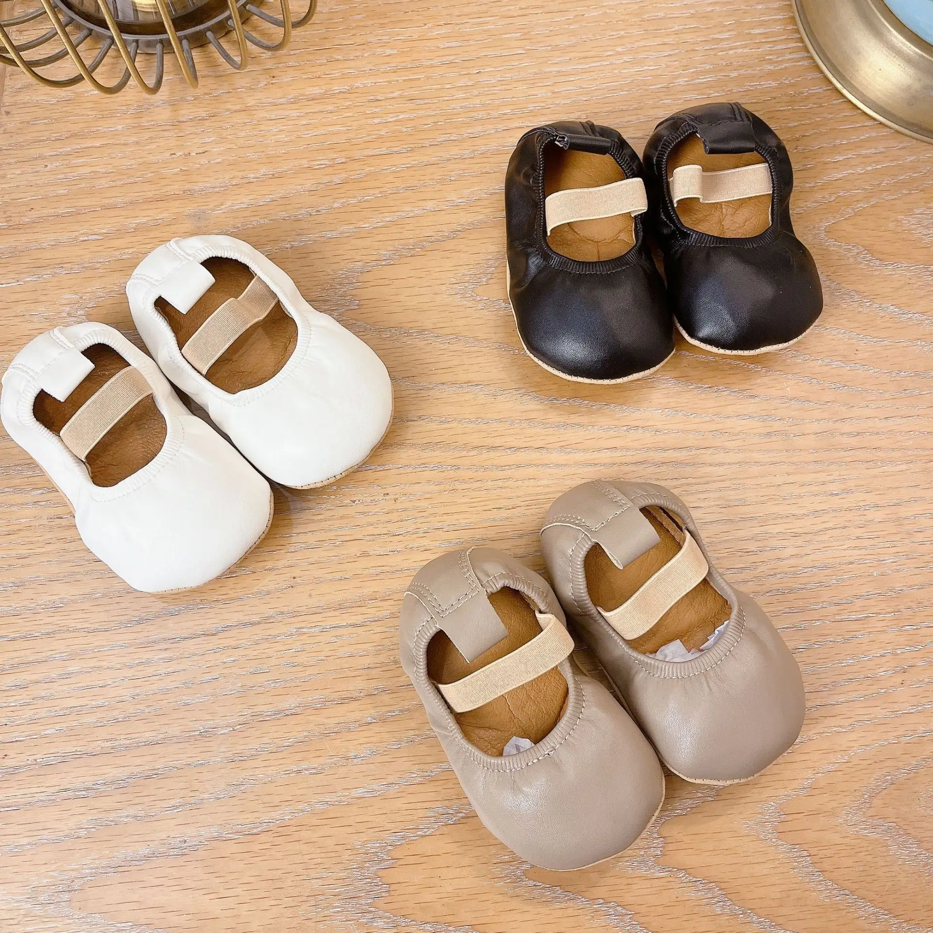 Baby Slip-On Shoes White Black Brown Non-Slip Soft Sole 0-2Y — feature 2