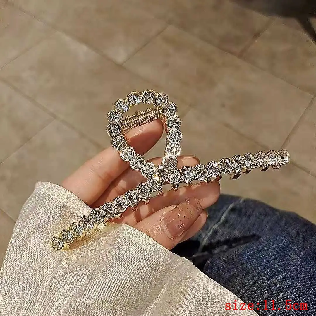 Elegant Butterfly Hairpin with Red Embellishments - Image 20