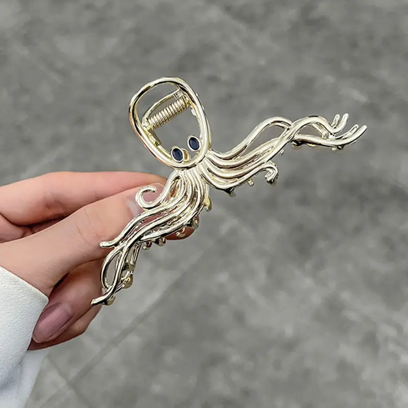 Elegant Butterfly Hairpin with Red Embellishments - Image 28