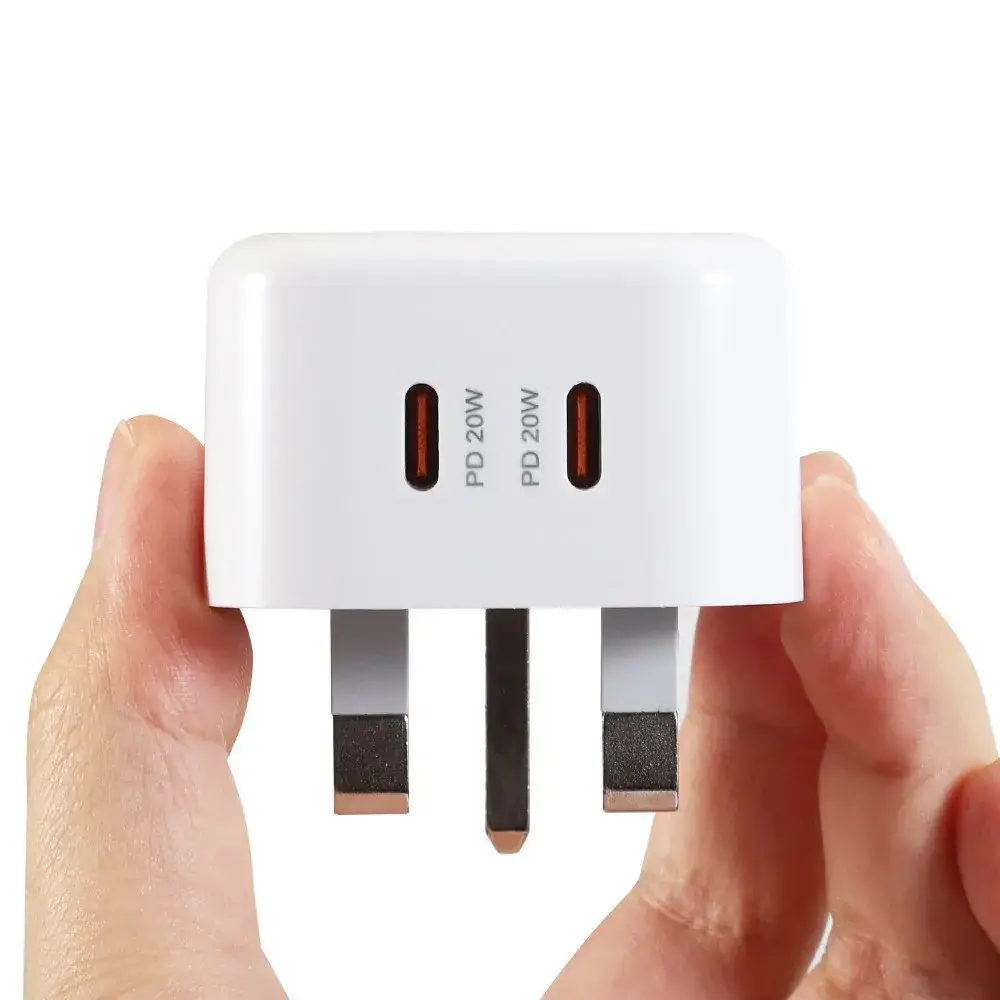 20W PD20W Fast Charge Charger with LED Indicator - Image 5