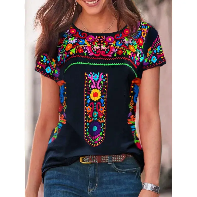2023 Women's Bohemian Printed T-Shirt Round Neck Short Sleeve