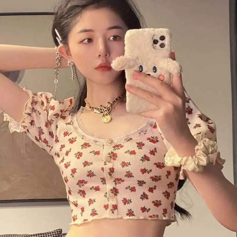 Japanese Style Floral Crop Top with Puff Sleeves