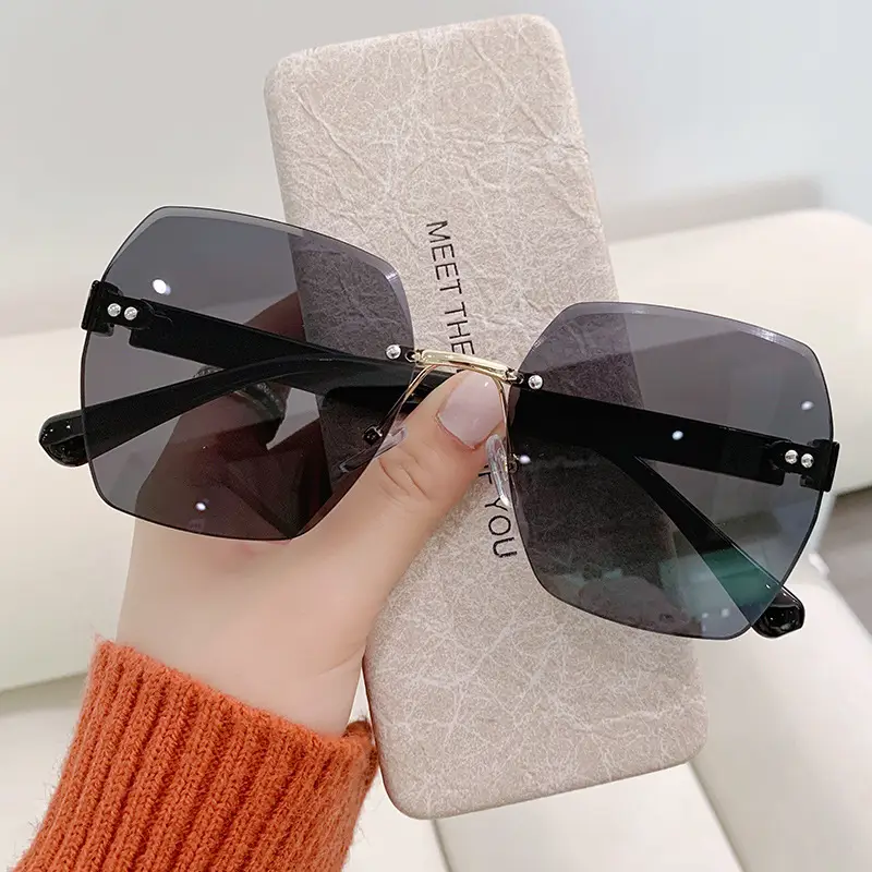 Women's Frameless UV400 Sunglasses Black - Image 2