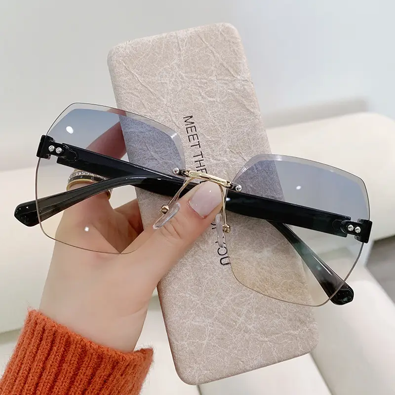 Women's Frameless UV400 Sunglasses Black - Image 3