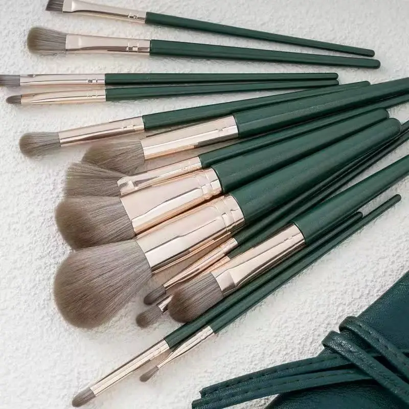 Cangzhou Luyun 14-Piece Makeup Brush Set for Beginners - Image 6