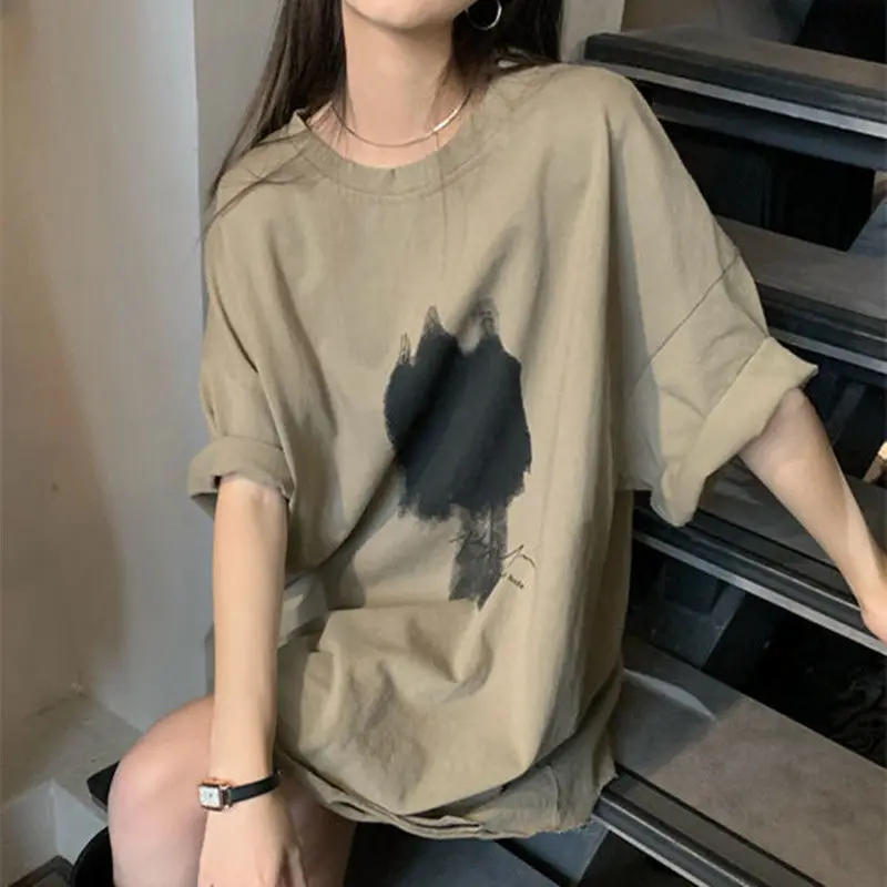 Women Ripped T-Shirt Black White Graphic Large — feature 11