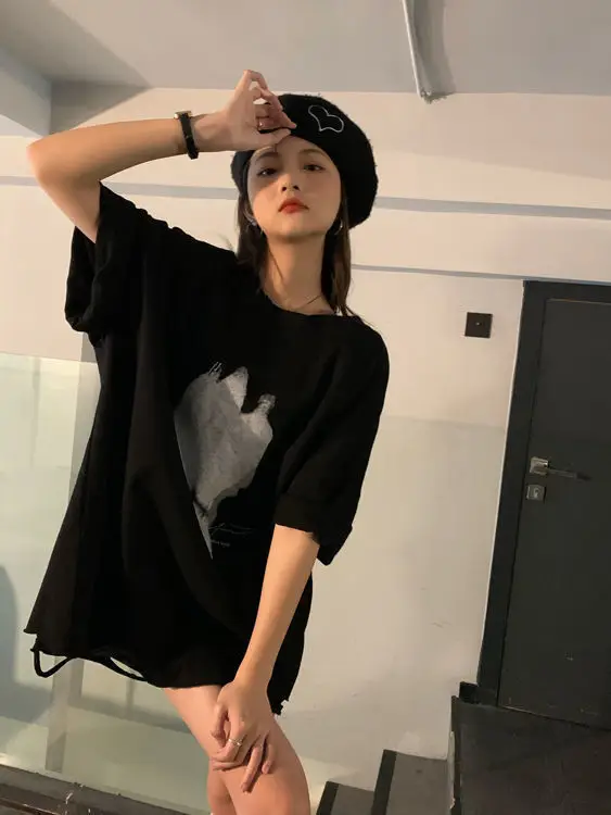 Women Ripped T-Shirt Black White Graphic Large — feature 20