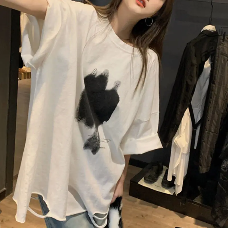 Women Ripped T-Shirt Black White Graphic Large — feature 5