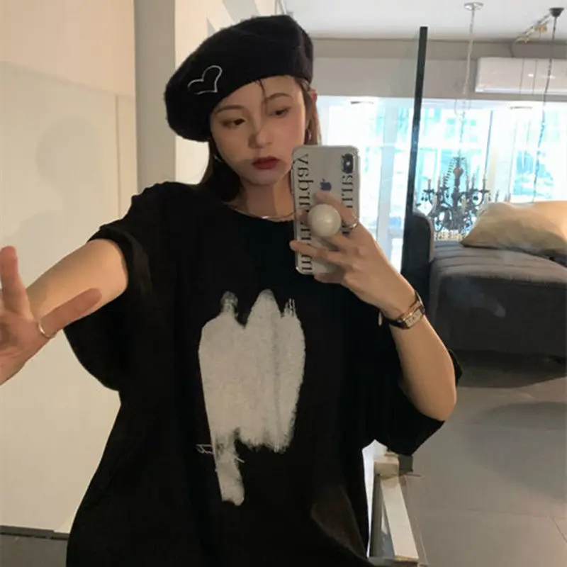 Women Ripped T-Shirt Black White Graphic Large — feature 8