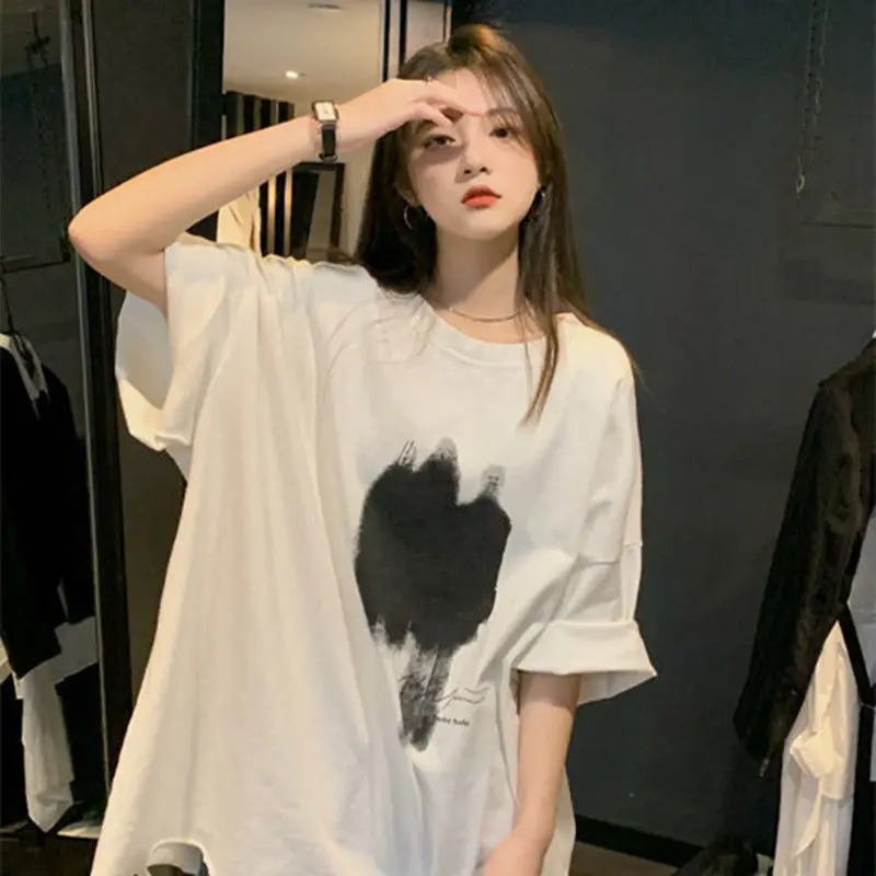 Women Ripped T-Shirt Black White Graphic Large — feature 9