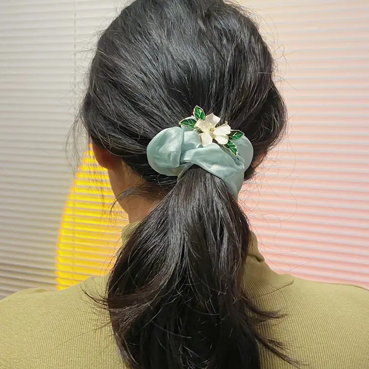Elegant Floral Hair Rope for Women