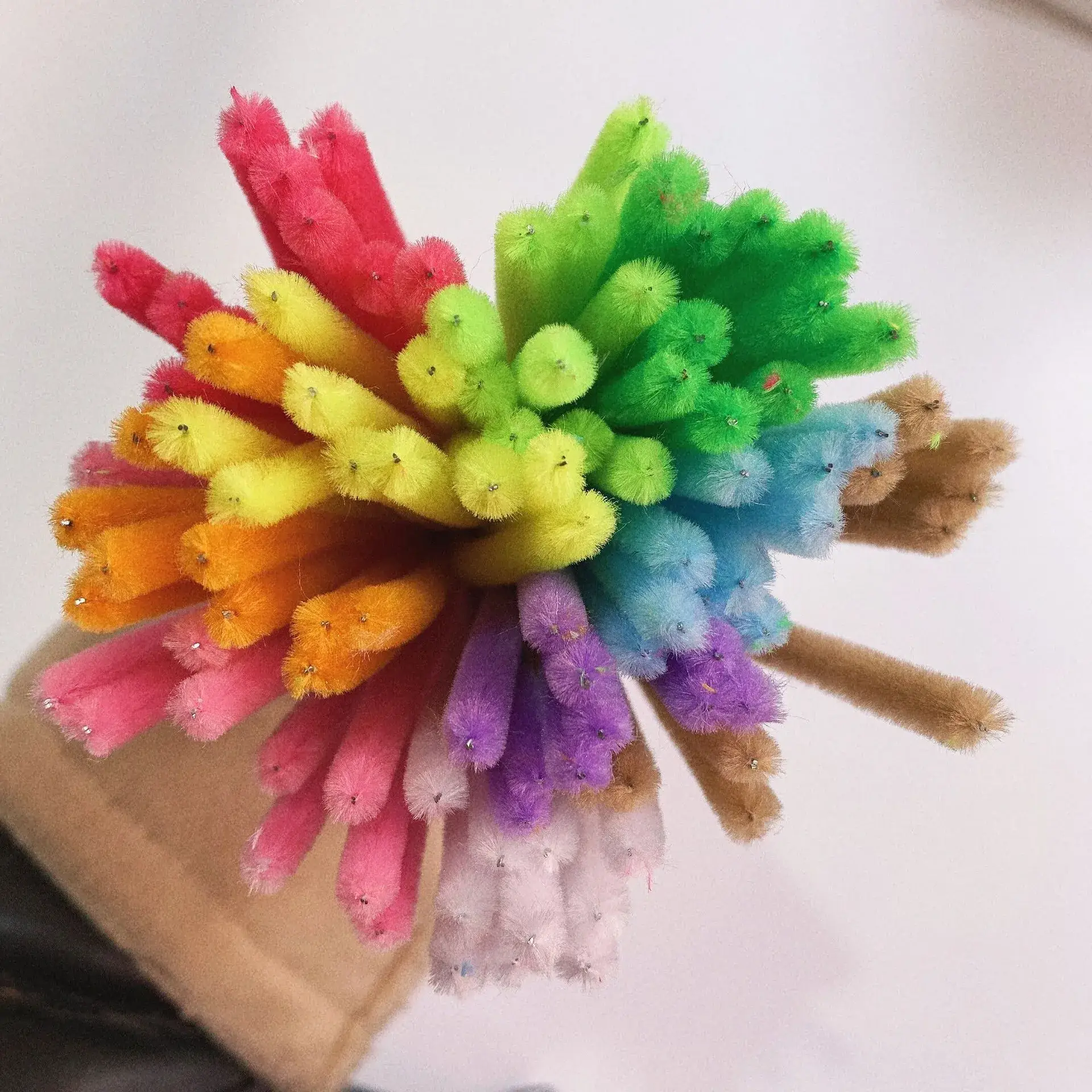 Green Twist Sticks for DIY Chenille Craft — feature 12