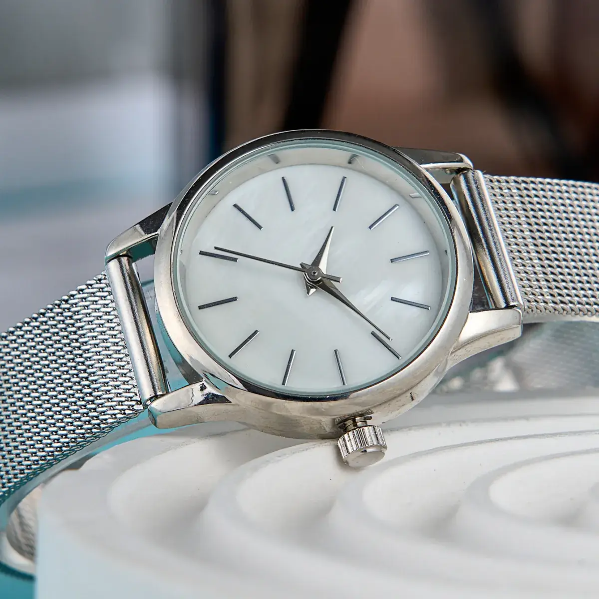 Ladies Cross-Border Mesh Strap Quartz Watch - Image 6