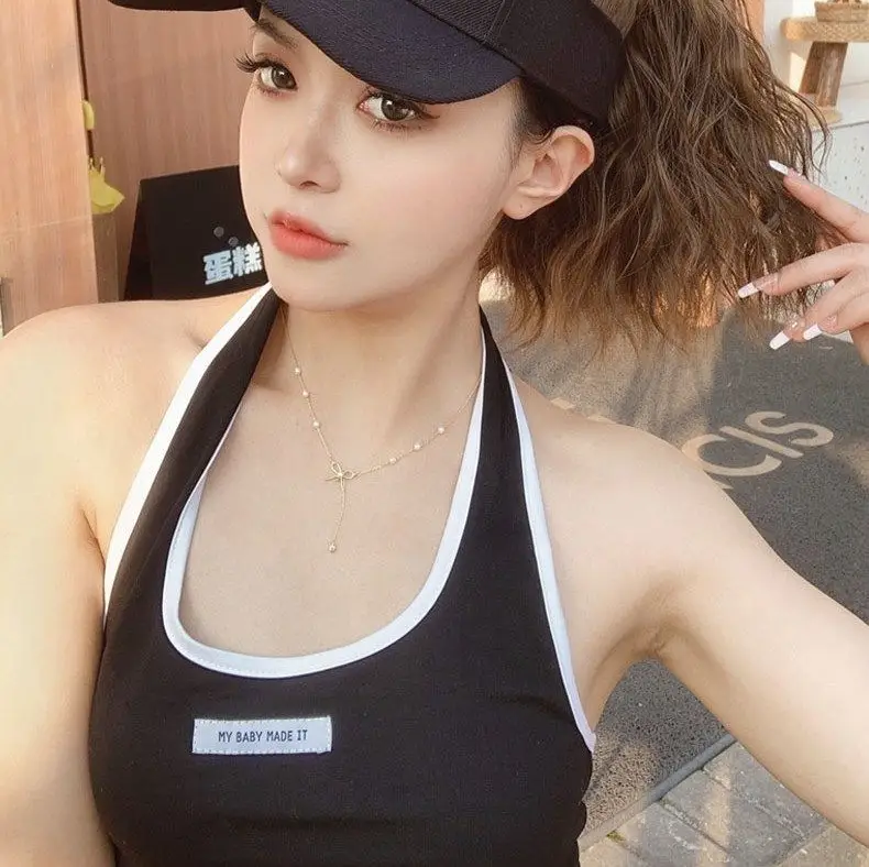 Women Sun Hat with Ponytail Wig & Baseball Cap Combo — feature 3