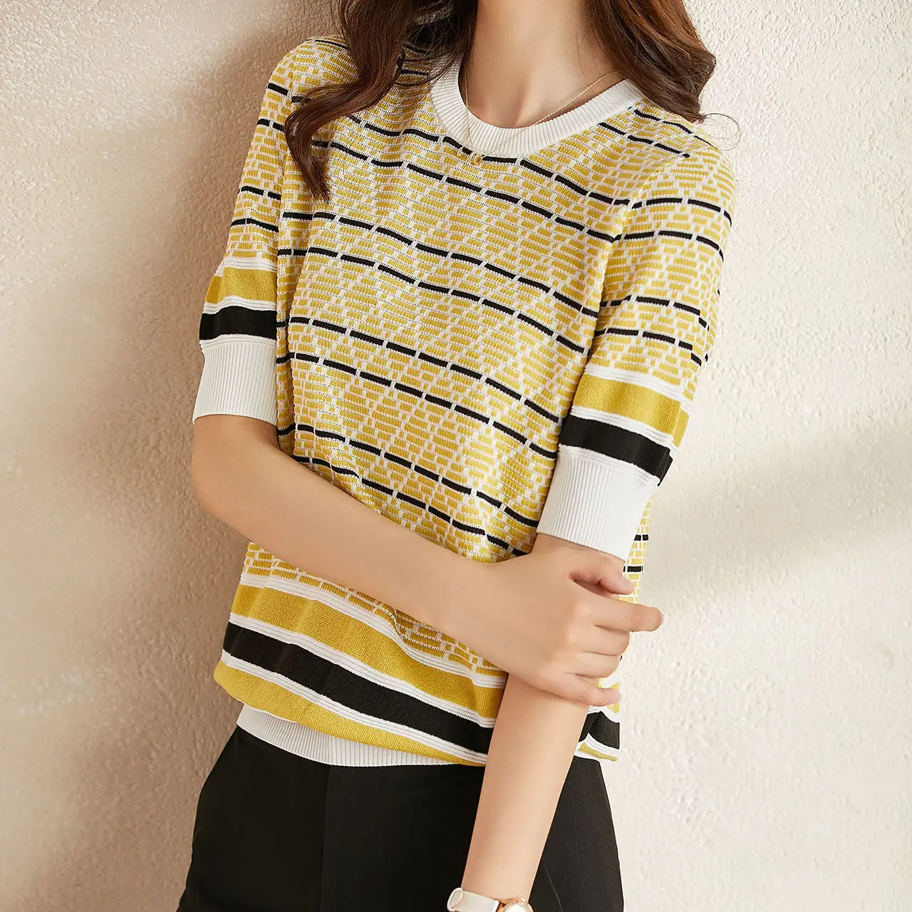 Women 2023 Yellow Black Striped Knit T-Shirt - Image 4