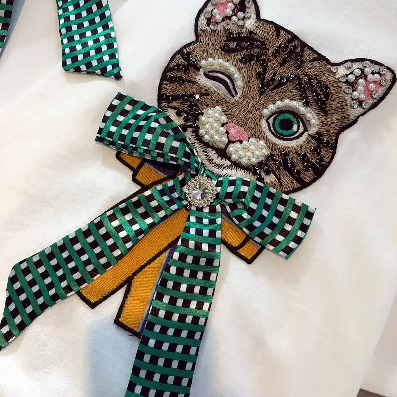 Women's Black Cat Embroidered T-Shirt Large Short Sleeve — feature 5