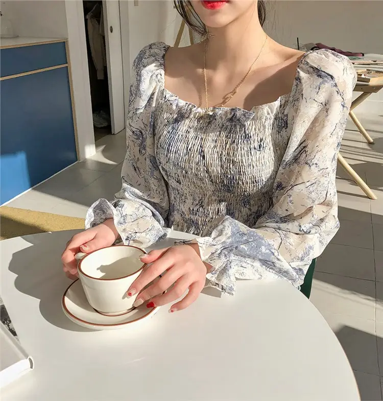 Foreign-style floral long sleeve blouse with collar — feature 3
