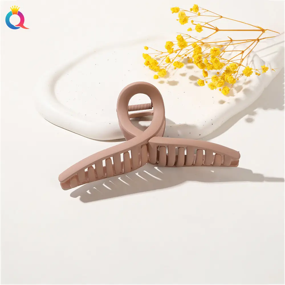 Korean Frosted Shark Clip 13cm Extra Large - Image 28