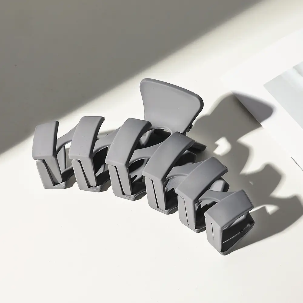Korean Frosted Shark Clip 13cm Extra Large - Image 16