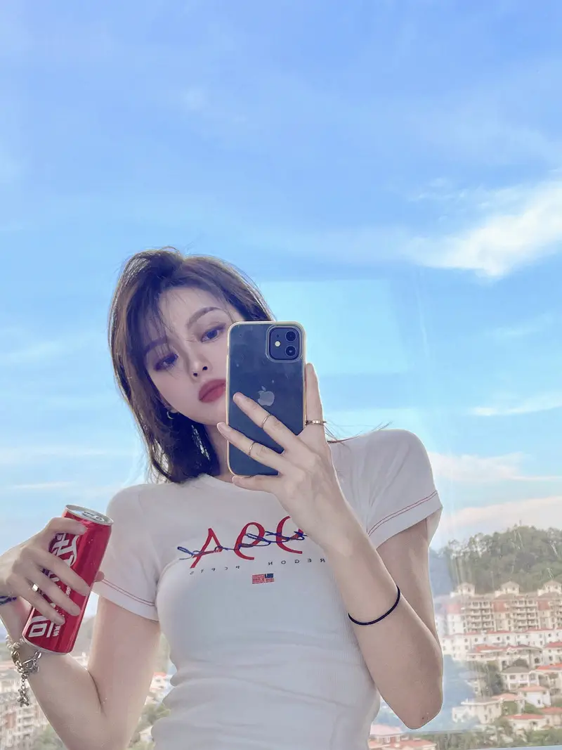 Women White 1994 Themed T-Shirt Summer 2025 — feature 11