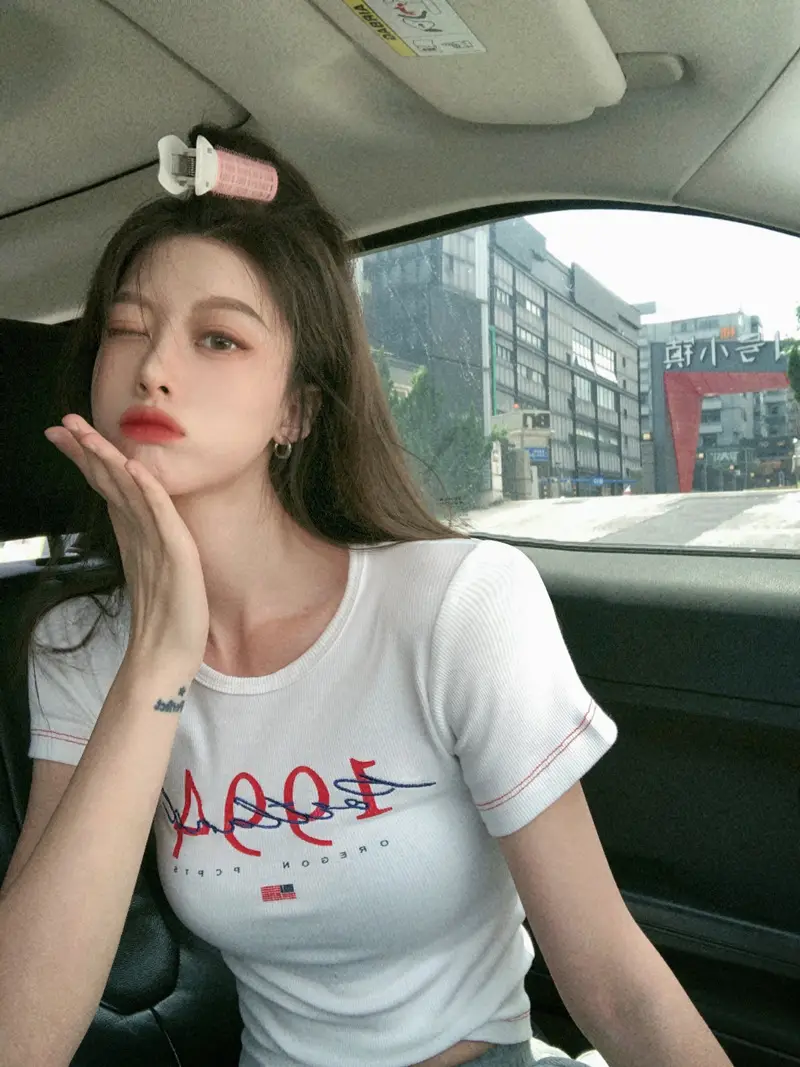Women White 1994 Themed T-Shirt Summer 2025 — feature 9
