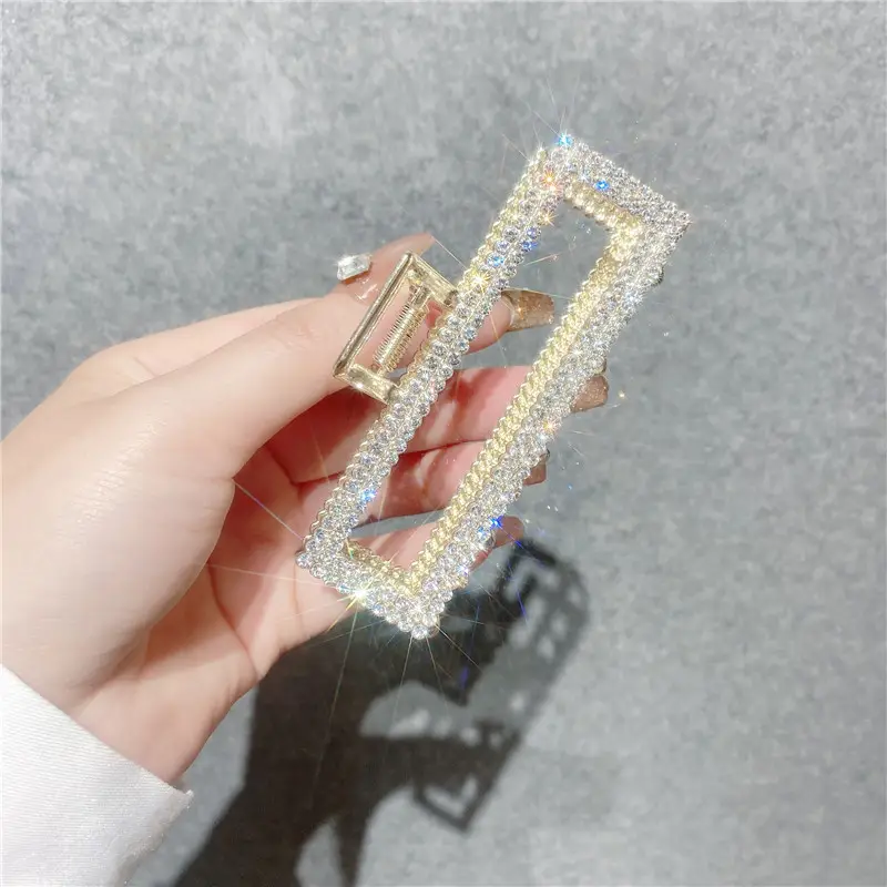 Diamond-Embedded Pearl Hairpin with Shark Clip Grip