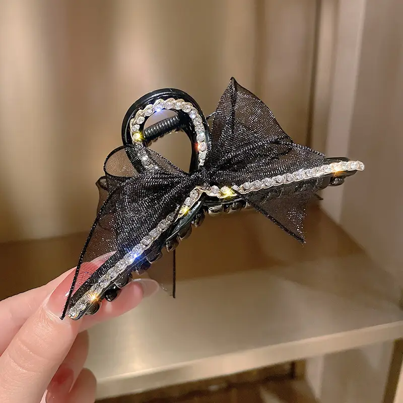 Diamond-Embedded Pearl Hairpin with Shark Clip Grip