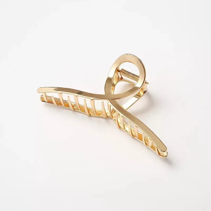 Diamond-Embedded Pearl Hairpin with Shark Clip Grip