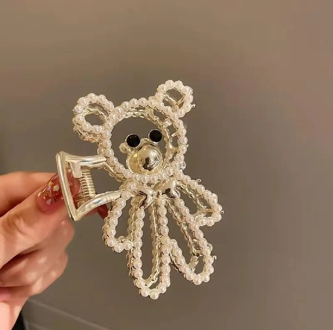 Diamond-Embedded Pearl Hairpin with Shark Clip Grip